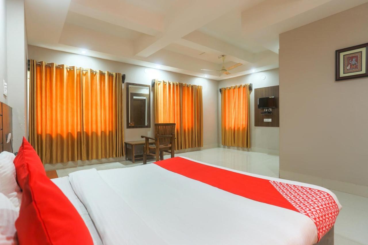 פורי Oyo 61586 Hotel Narmada Bhavan מראה חיצוני תמונה