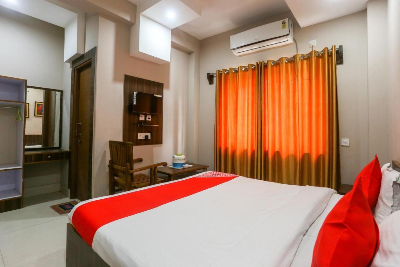 פורי Oyo 61586 Hotel Narmada Bhavan מראה חיצוני תמונה